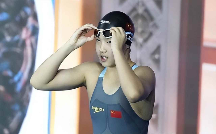 12岁世锦赛获奖，有人怀疑她是不是“太早了”，其实规则已说明|游泳|于子迪|世界游泳联合会|游泳世锦赛|全国冠军_新浪体育_新浪新闻