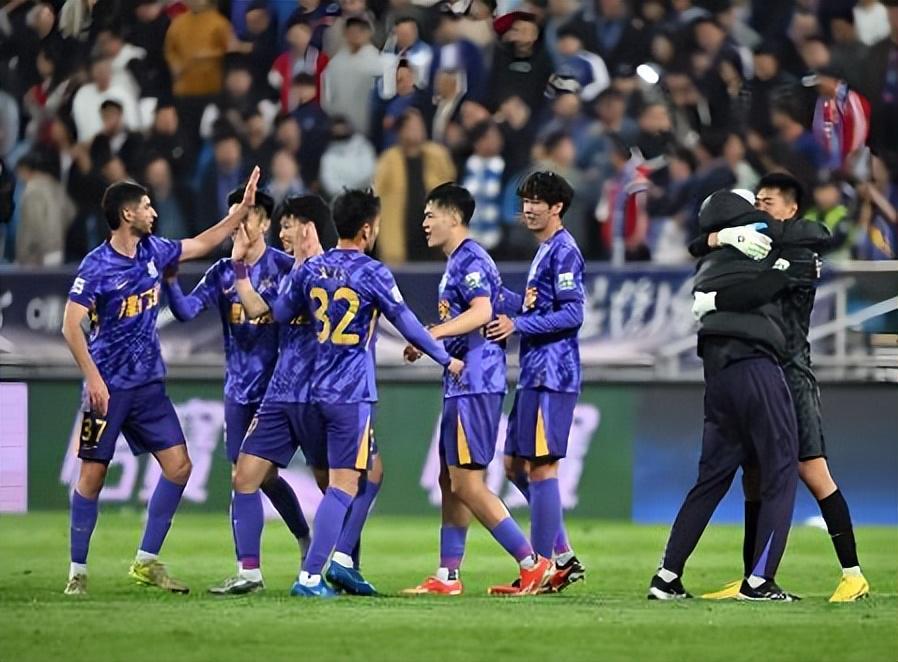 津门虎两位新外援都入队开始冬训，未来将携手挑大梁，值得期待