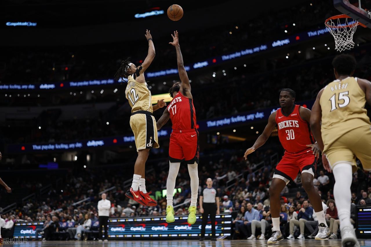 太强了！火箭探花19+7+10+6+2创纪录！申京打爆奇才！杜兰特无解